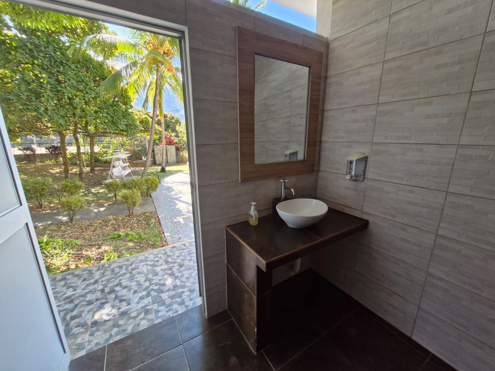 Vestidor caballeros